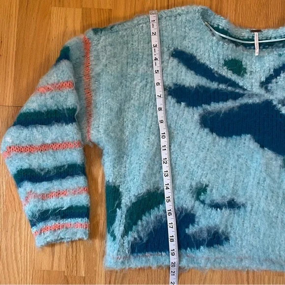 Free People Lily Pullover Sweater in Mosaic Sky Combo Extra Small - Picture 8 of 11